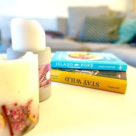 Modern Chic Summer Retreat. Newquay (Cornwall)